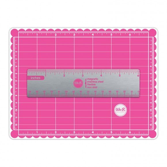 We R Memory Keepers crafters mini magnetic mat & ruler